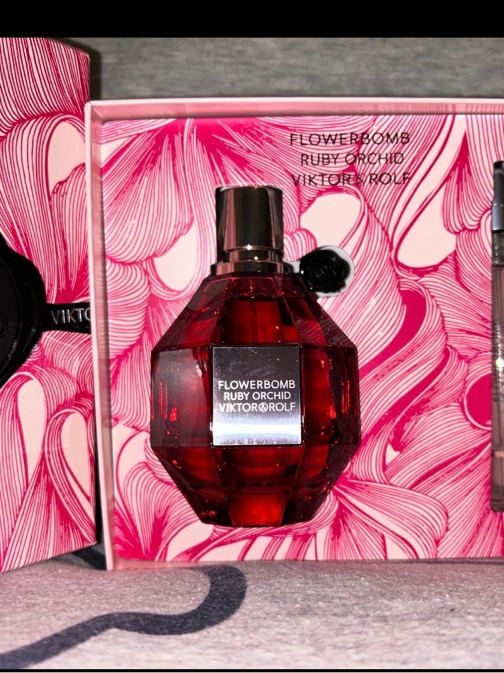 Viktor & Rolf Flowerbomb Ruby Orchid EDP